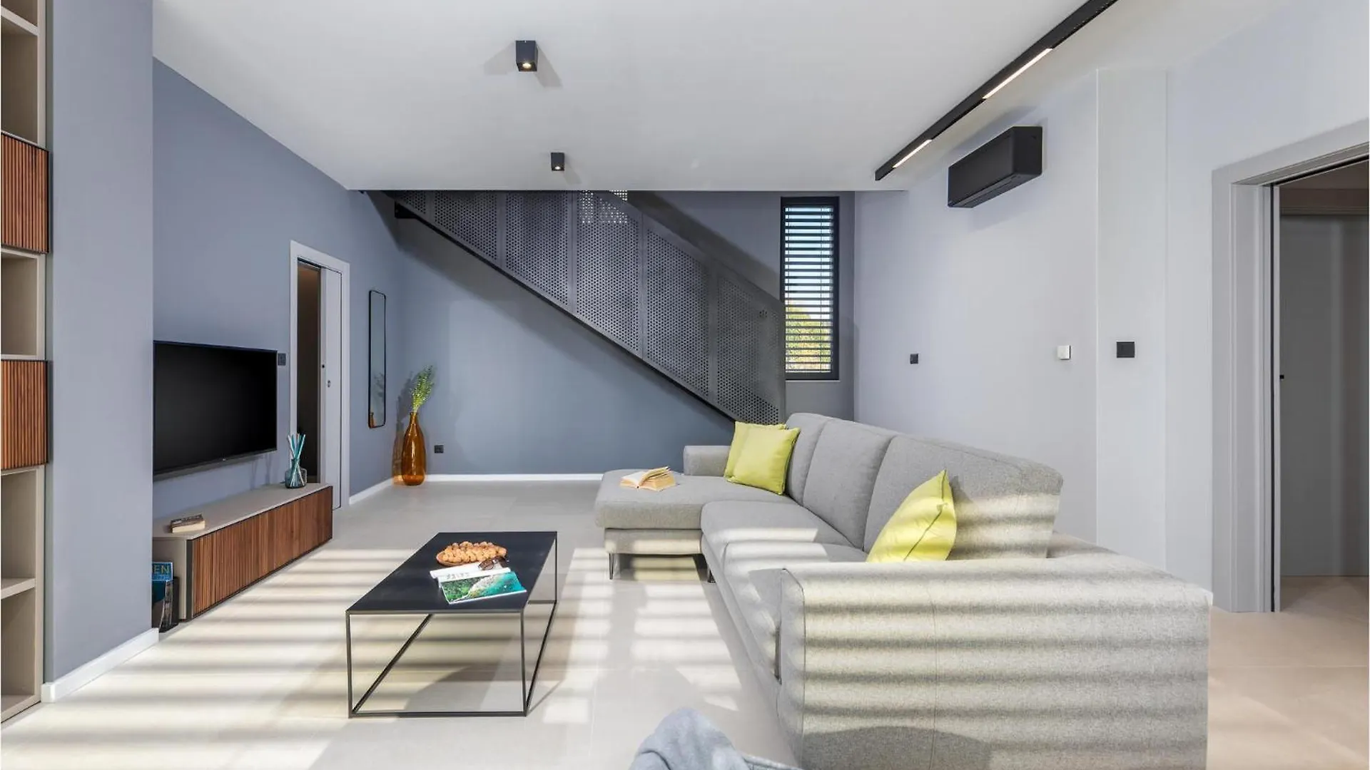 4 Bedroom Stunning Home In Vodnjan 0*,