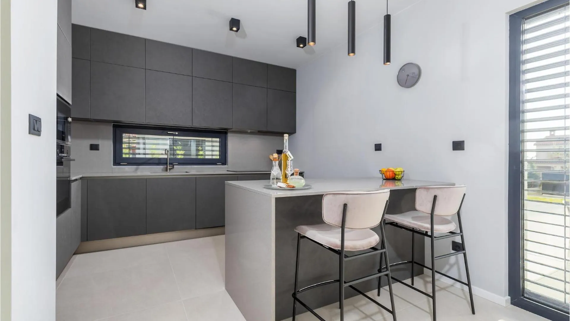 4 Bedroom Stunning Home In Vodnjan 0*,  Croatia