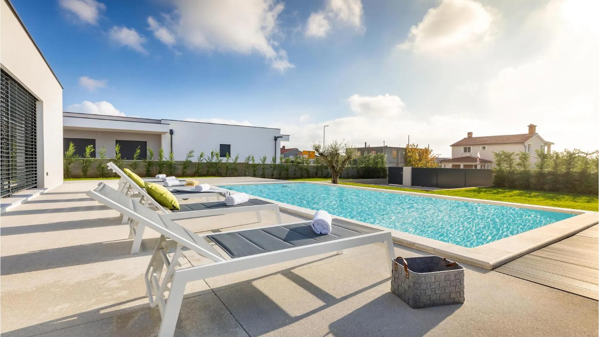 4 Bedroom Stunning Home In Vodnjan